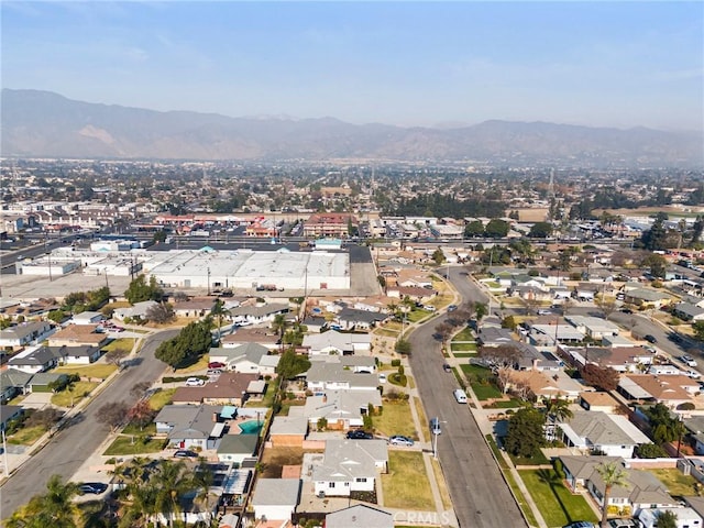 bird's eye view featuring a mountain view