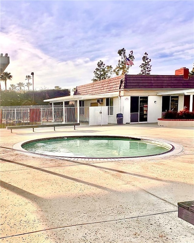 view of swimming pool featuring a patio