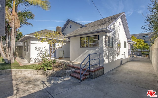 view of front of house featuring a patio area