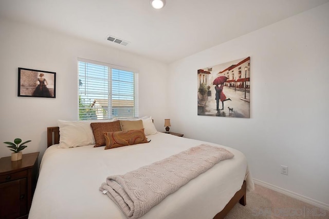 bedroom featuring carpet floors