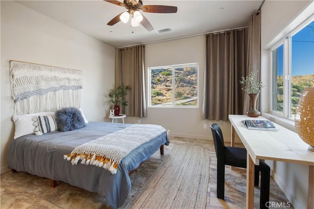 bedroom with ceiling fan