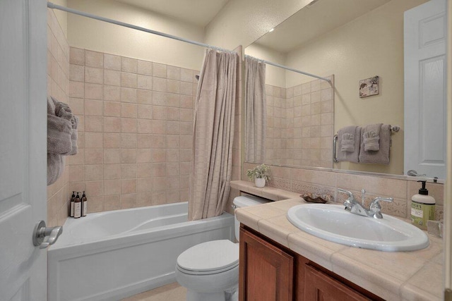 full bathroom with shower / bath combination with curtain, toilet, backsplash, and vanity