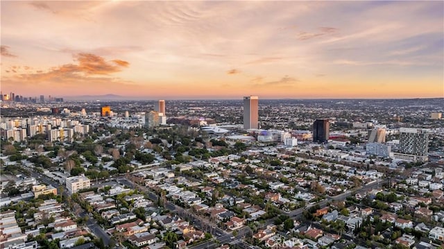 view of aerial view at dusk