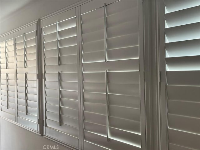 24445 Paxton Ln, Lake Elsinore, CA 92532 - view of closet