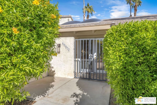 view of entrance to property