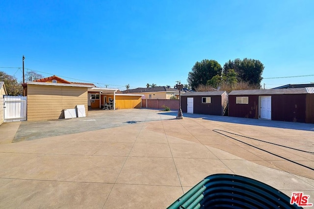 view of front of house featuring a patio area