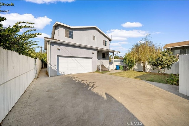 view of front facade with a garage