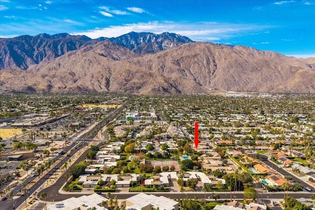 bird's eye view featuring a mountain view