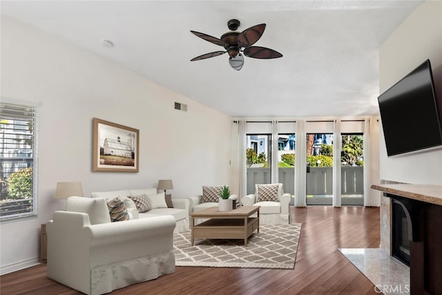 29121 Thousand Oaks Blvd Unit C, Agoura Hills, CA 91301 - photo 2
