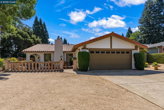 view of front facade featuring a garage