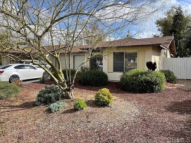 view of front facade with a garage