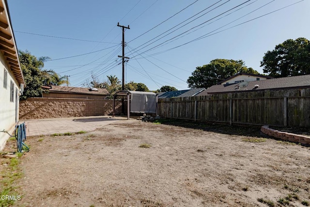 view of yard featuring a patio