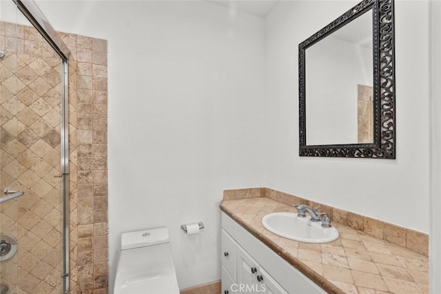 5157 Avenida Oriente, Tarzana, CA 91356 - full bathroom with a tile shower, vanity, and toilet