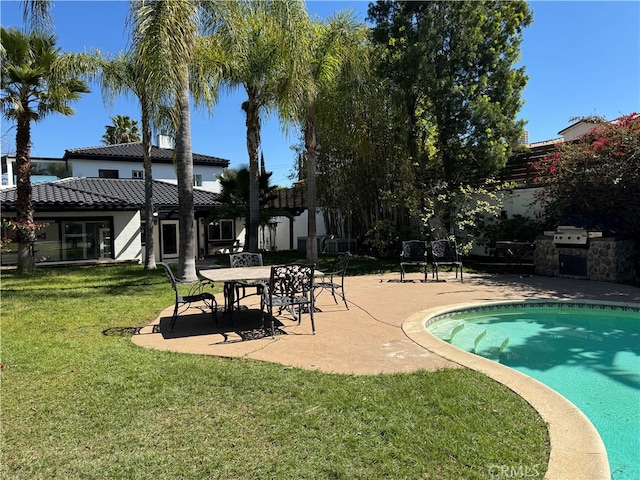 5157 Avenida Oriente, Tarzana, CA 91356 - view of pool featuring a lawn and a patio area