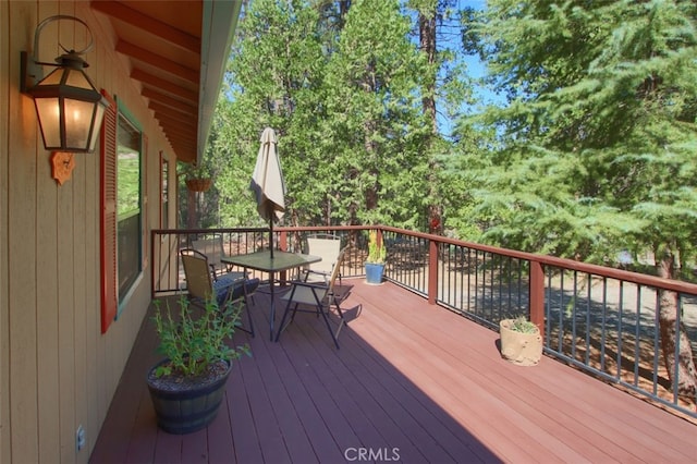 36555 Mudge Ranch Rd, Coarsegold, CA 93614 - deck with outdoor dining area