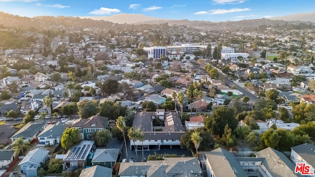 bird's eye view featuring a mountain view