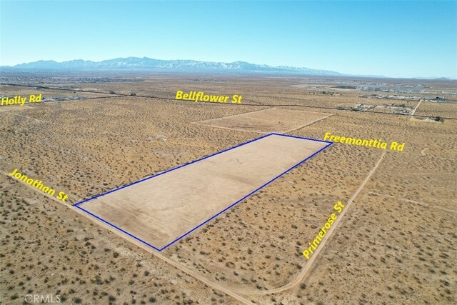 7 Jonathan St, Adelanto, CA 92301