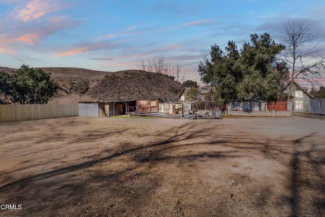 view of front of home featuring a mountain view