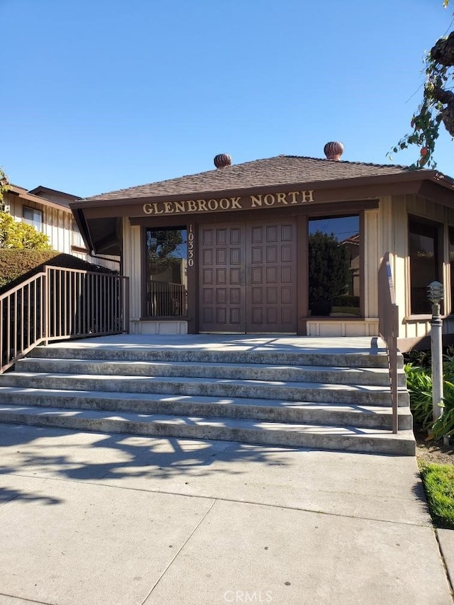 view of front of home