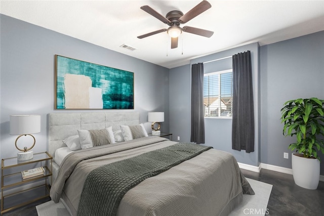 bedroom with ceiling fan