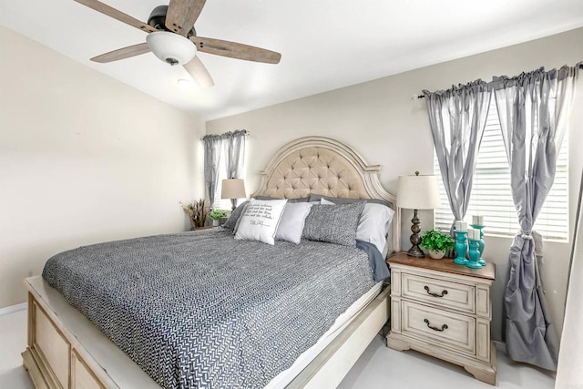 bedroom with ceiling fan