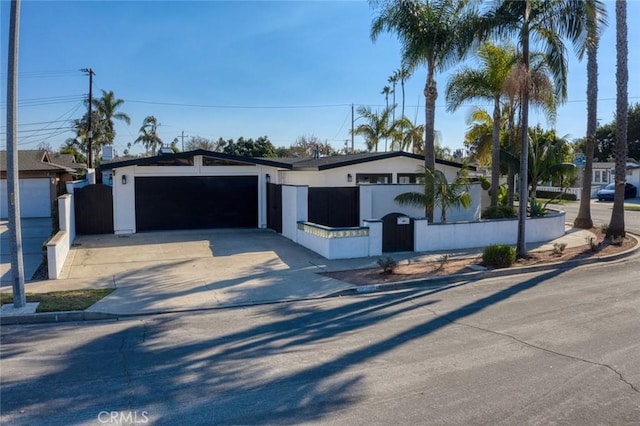 single story home featuring a garage