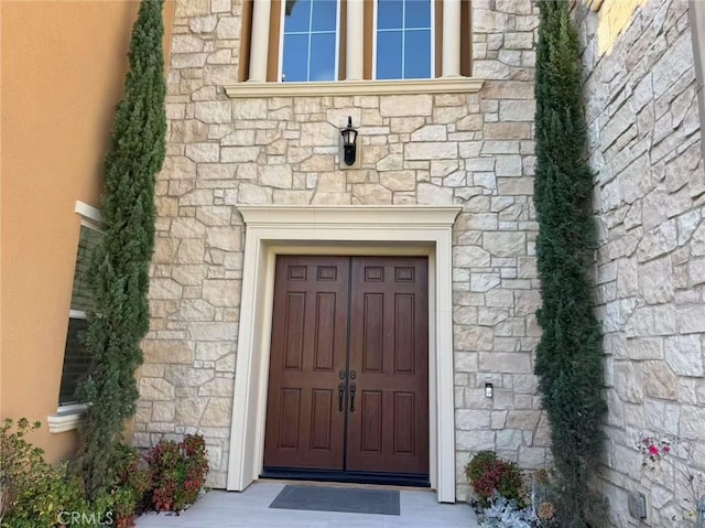 view of entrance to property