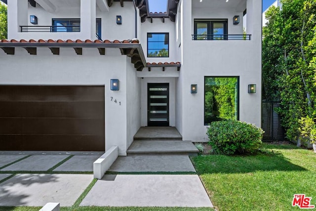 view of front of house with a garage