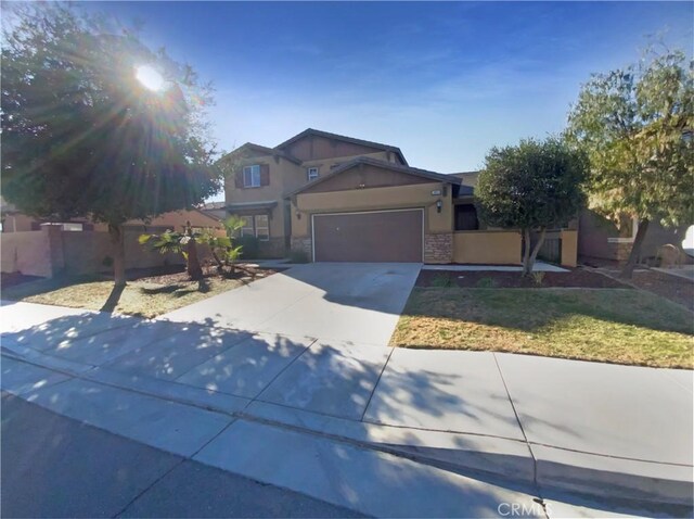 view of front of house with a front yard