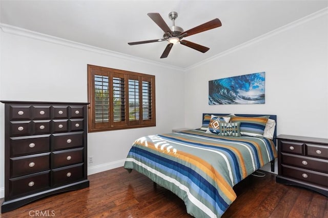 bedroom featuring ceiling fan, dark hardwood / wood-style floors, and crown molding