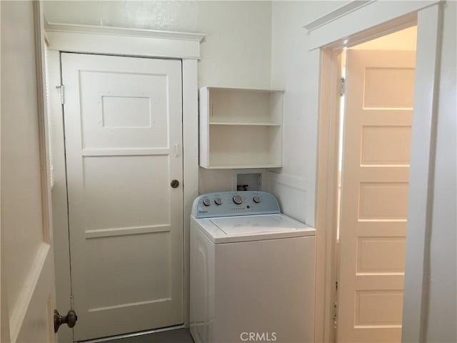 laundry area featuring washer / dryer