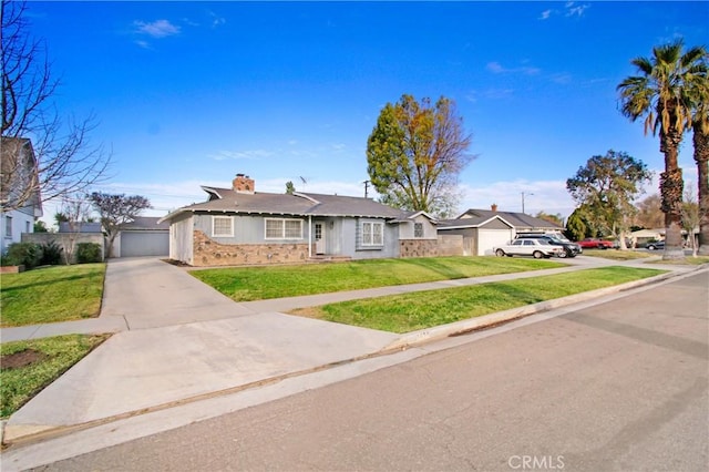 single story home with a front lawn