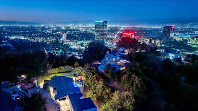 view of aerial view at dusk