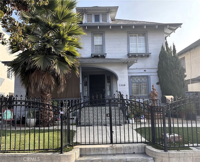 view of italianate home