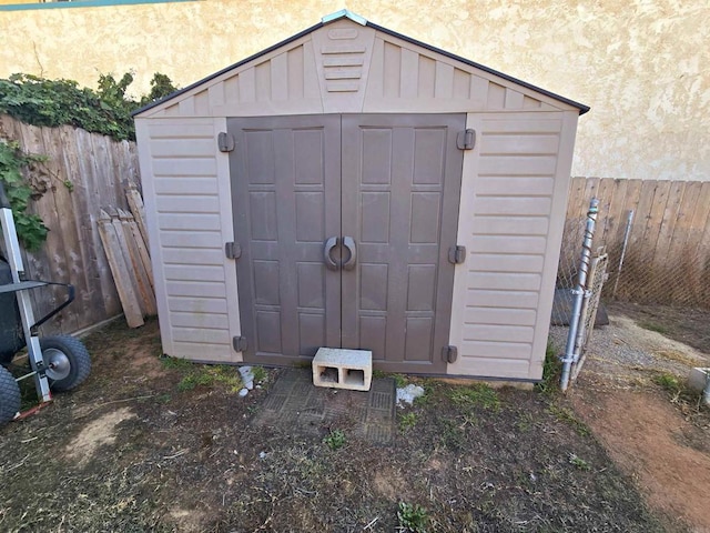 view of outbuilding