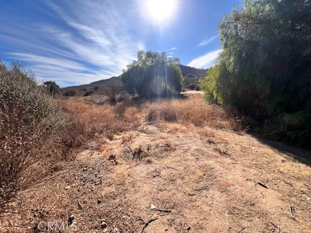 Listing photo 3 for 24260 Locust St, Wildomar CA 92584