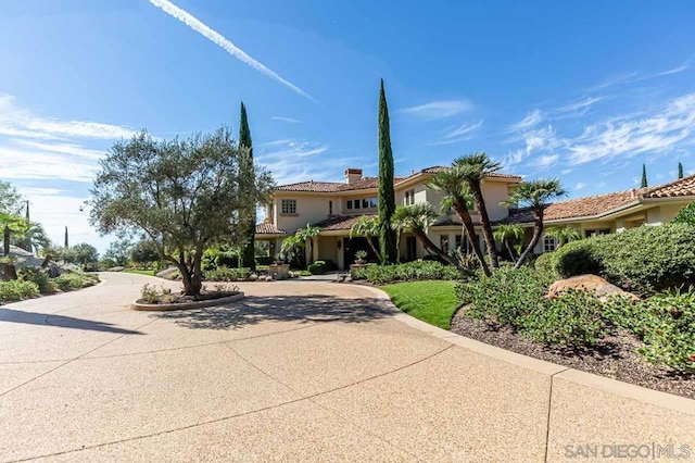 view of mediterranean / spanish-style home