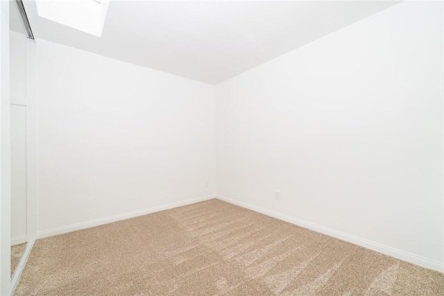 spare room with carpet flooring