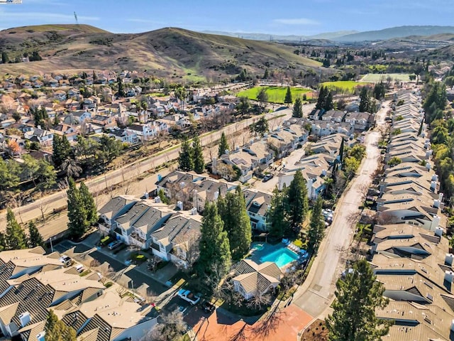 bird's eye view featuring a mountain view