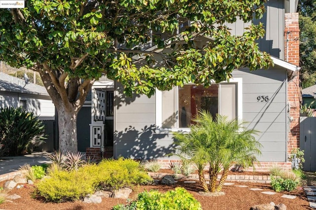 view of front of house