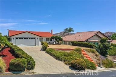 single story home with a mountain view