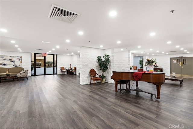 24055 Paseo Del Lago Unit 103, Laguna Woods, CA 92637 - interior space featuring visible vents