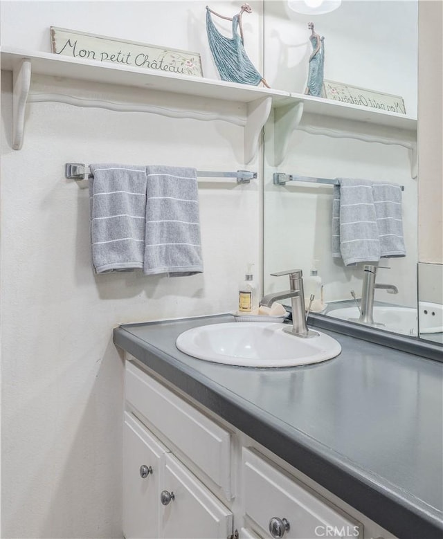 bathroom with vanity