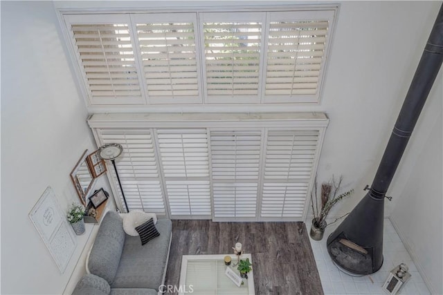 living room with baseboards