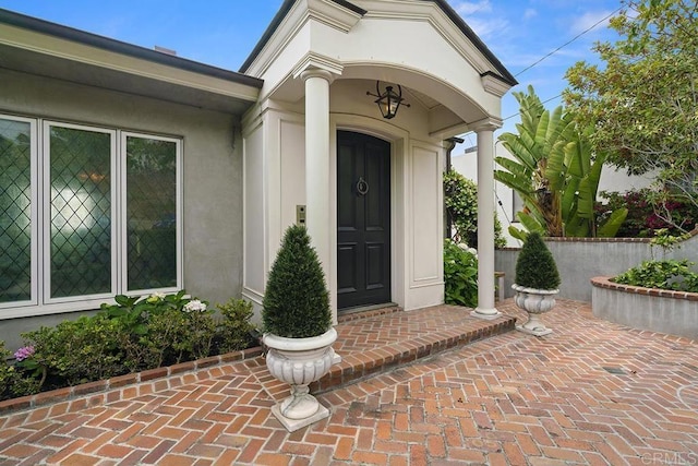 2045 W California St, San Diego, CA 92110 - view of exterior entry featuring stucco siding