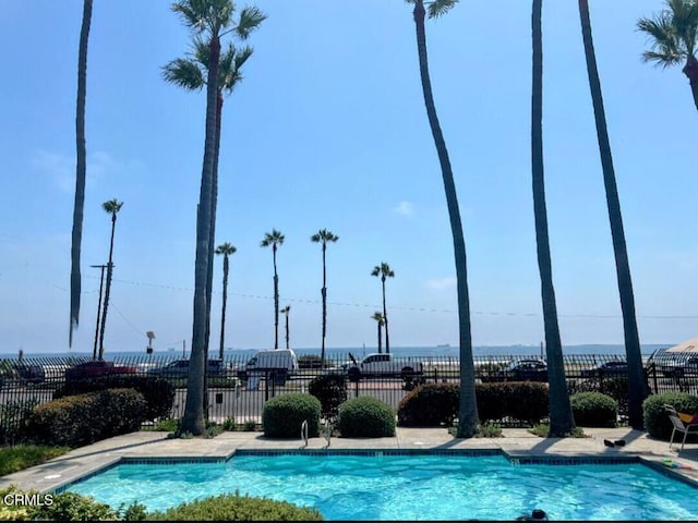 view of swimming pool