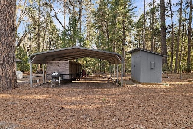 view of vehicle parking featuring a carport