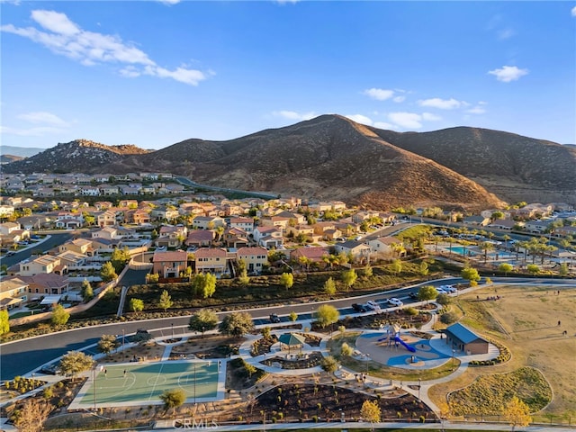 bird's eye view featuring a mountain view