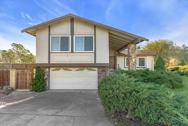 view of front facade with a garage