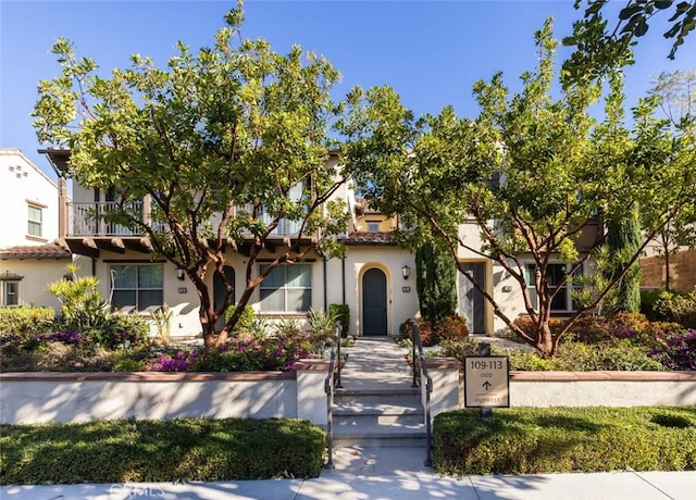 view of mediterranean / spanish-style house